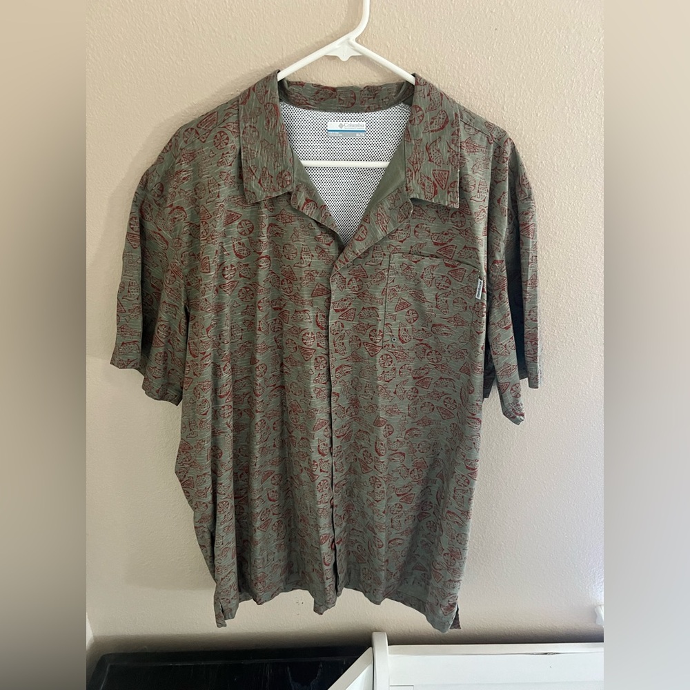 Columbia PFG XL fishing shirt